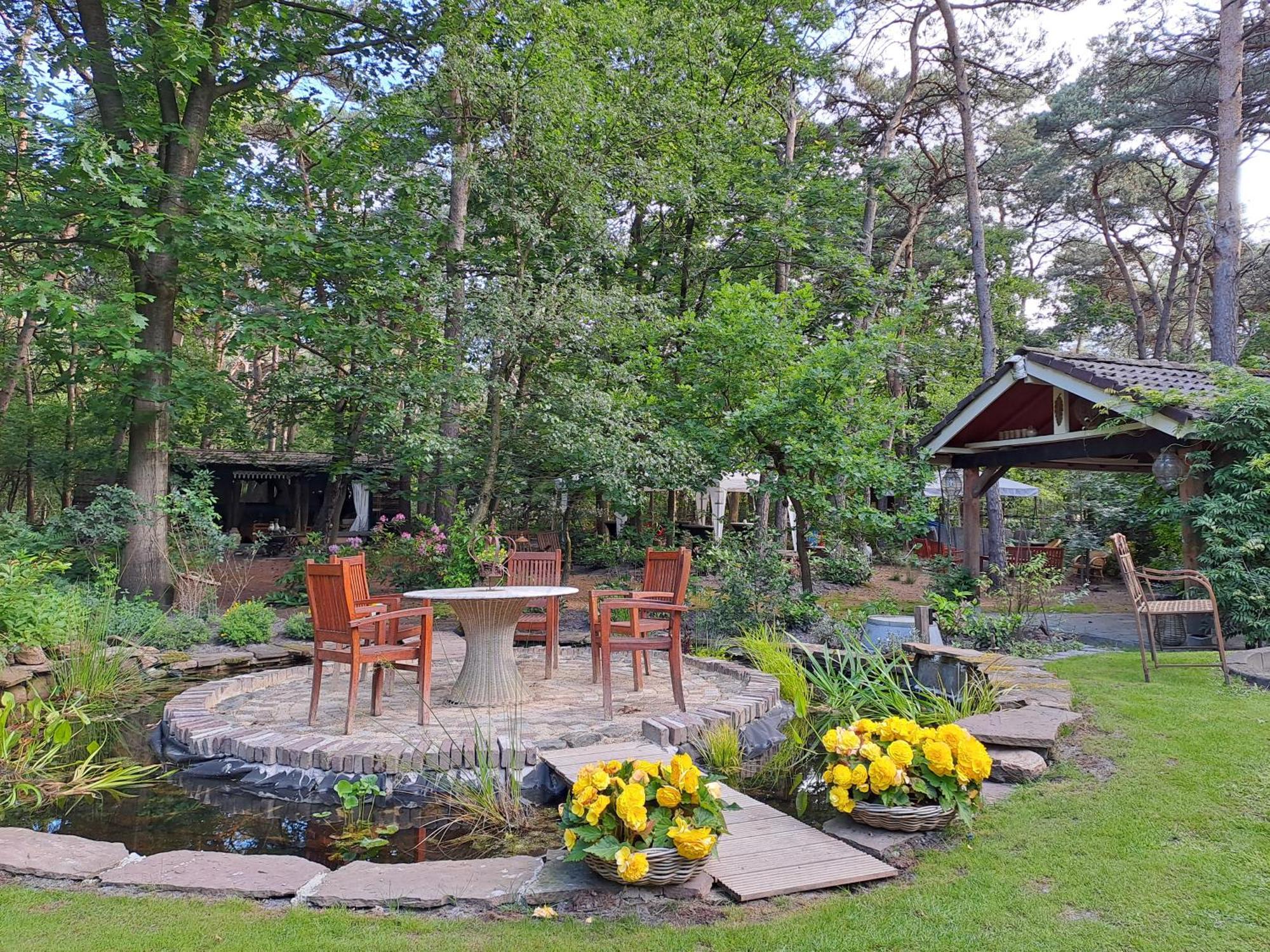 Bosgeluk Bed & Breakfast Helmond Luaran gambar